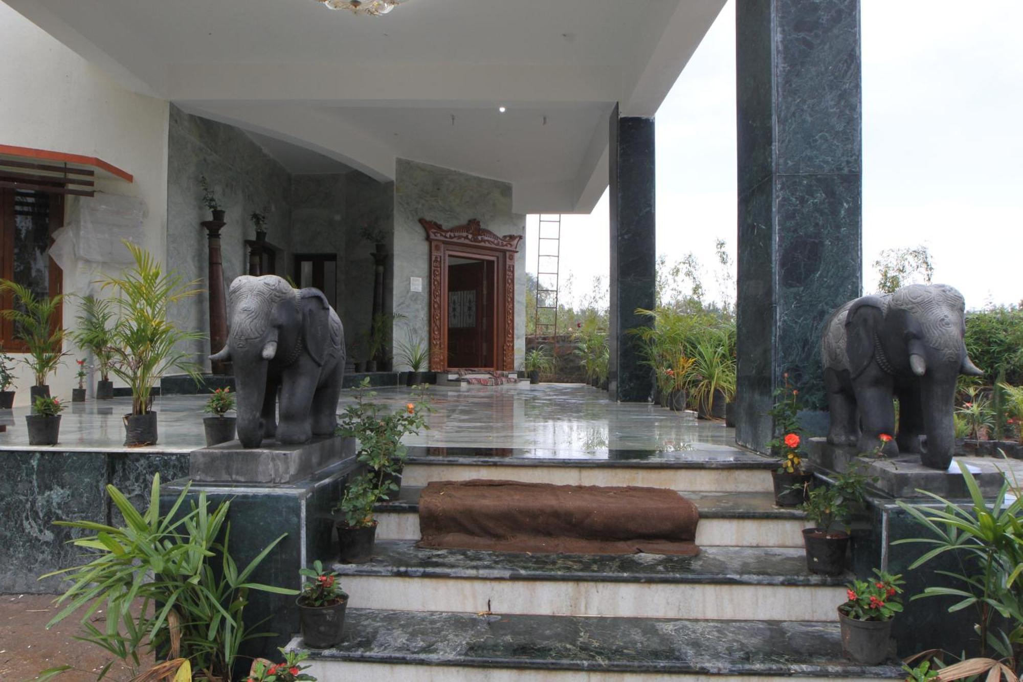 Coastal Grand Mahendravanam - Gebirge Kolli Hills Exterior foto